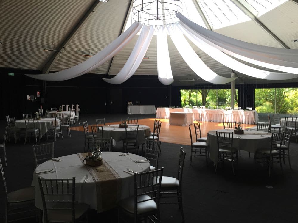 Hamilton Gardens Pavilion - Central Court Wedding table setting