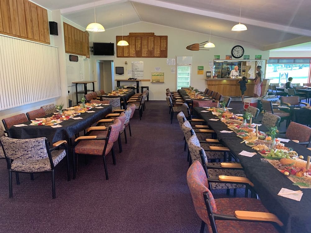 Inglewood Golf Club - Wedding reception tables