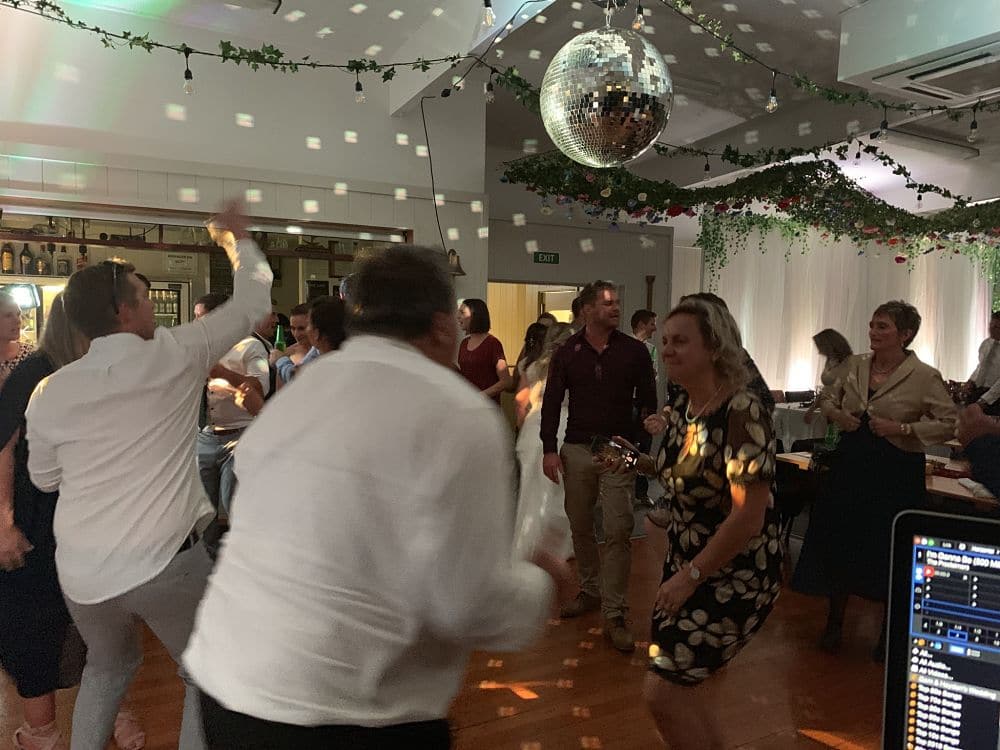 Lake Taupo Yacht Club - Wedding guests dancing