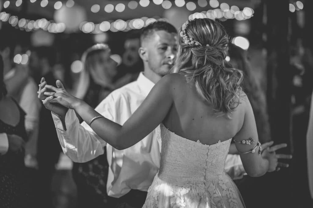 Rosenvale - Te Awamutu - Bride and Groom First Dance