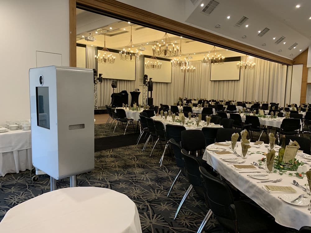 The Plymouth International Hotel - Photo Booth in Conference room