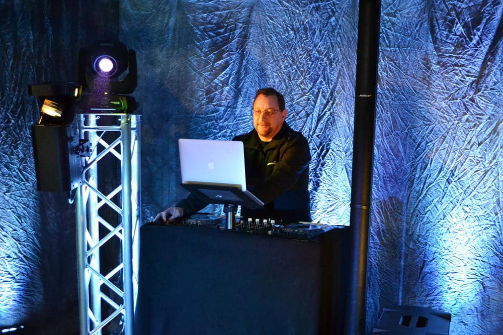 DJ Tim Wood - Using DJ Gear