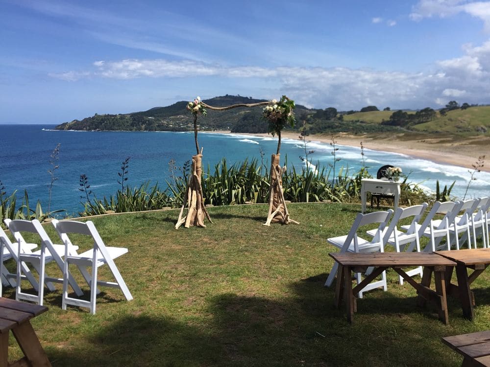 Orua Beach House - Wedding Arch set on the cliff top overlooking hot water beach